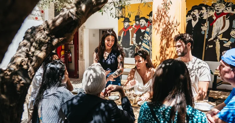 Passeio gastronómico pela Baixa com petiscos e bebidas